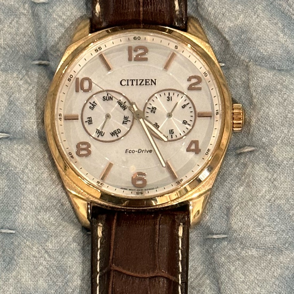 Citizens ECO-Drive CORSO 43MM White Dail